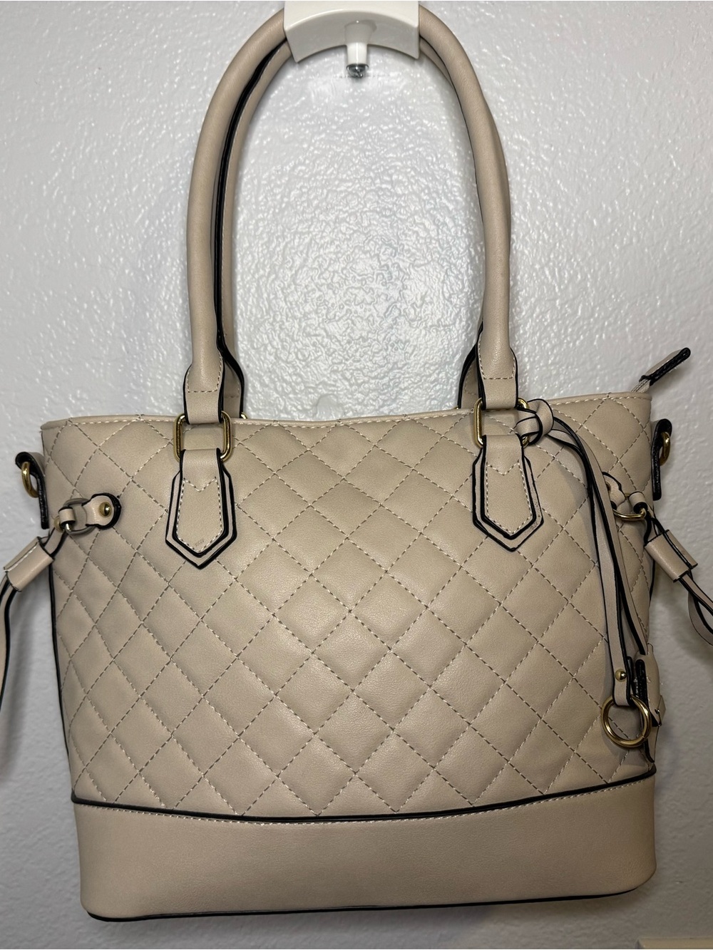 Quilted tote in Beige